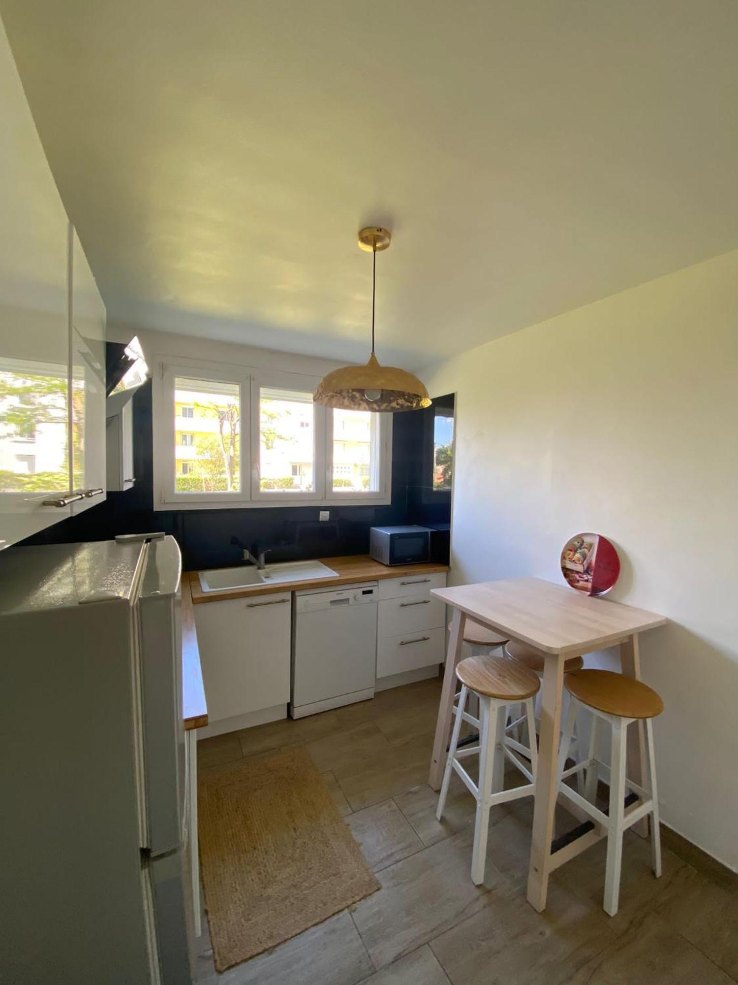 Appartement Port Marianne Cosy Apparemment